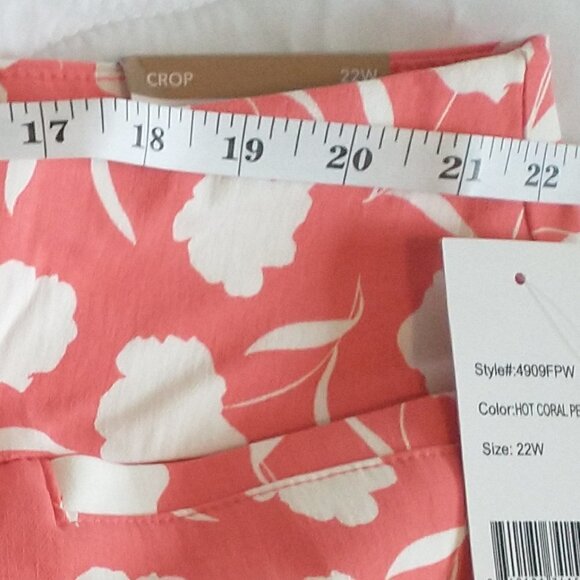 Cooper & Ella Pull On Cropped Pants Womens Plus Size 22W Coral/White NWT - Picture 6 of 10